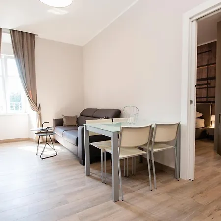 Deluxe Apartments & Rooms Revis Fiume Esterno foto