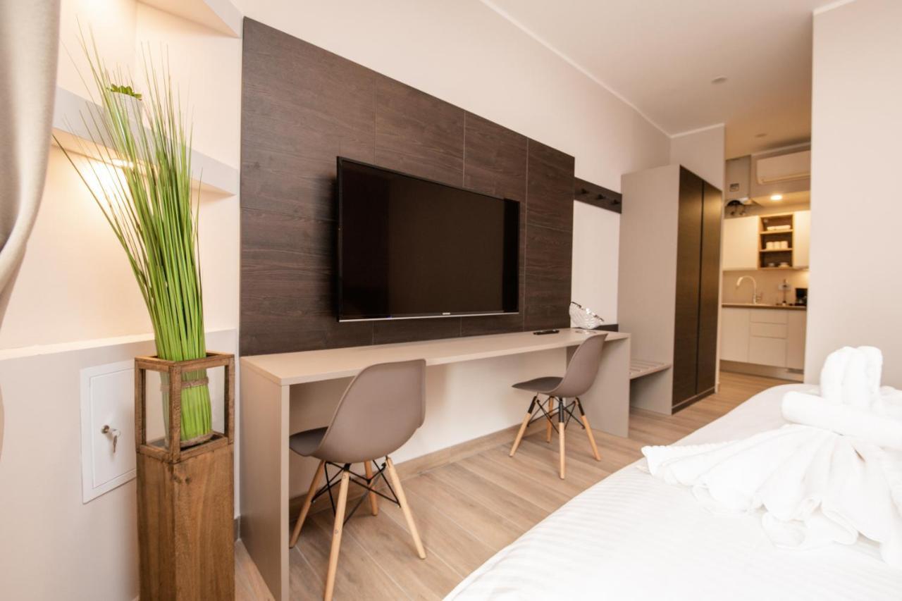 Deluxe & Revis Apartment